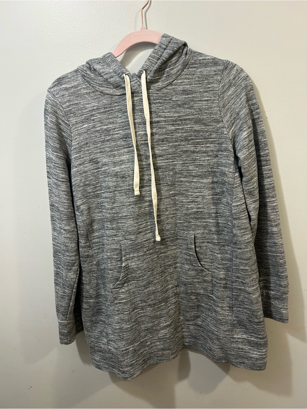Cozy Gray Motherhood Maternity Hoodie with Front Pocket M